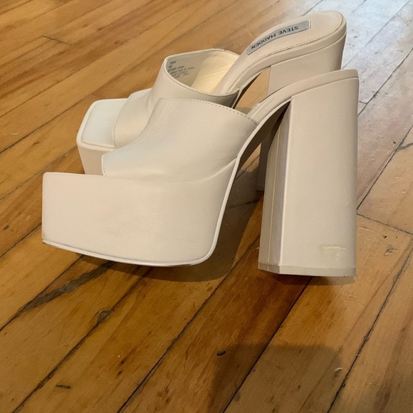 Steve Madden Trixie platform slip on heels - Picture 3 of 8